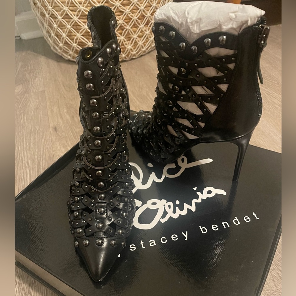 Alice & Olivia studded heels